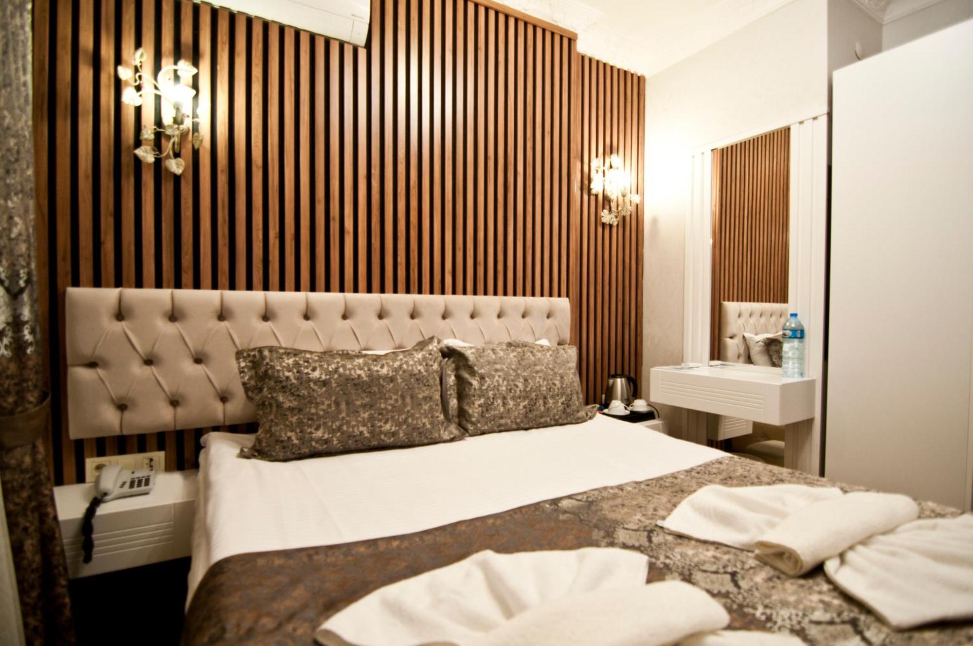 โฮเต็ล โบรคเค็น โคลัมม์ Hotel อิสตันบูล ภายนอก รูปภาพ