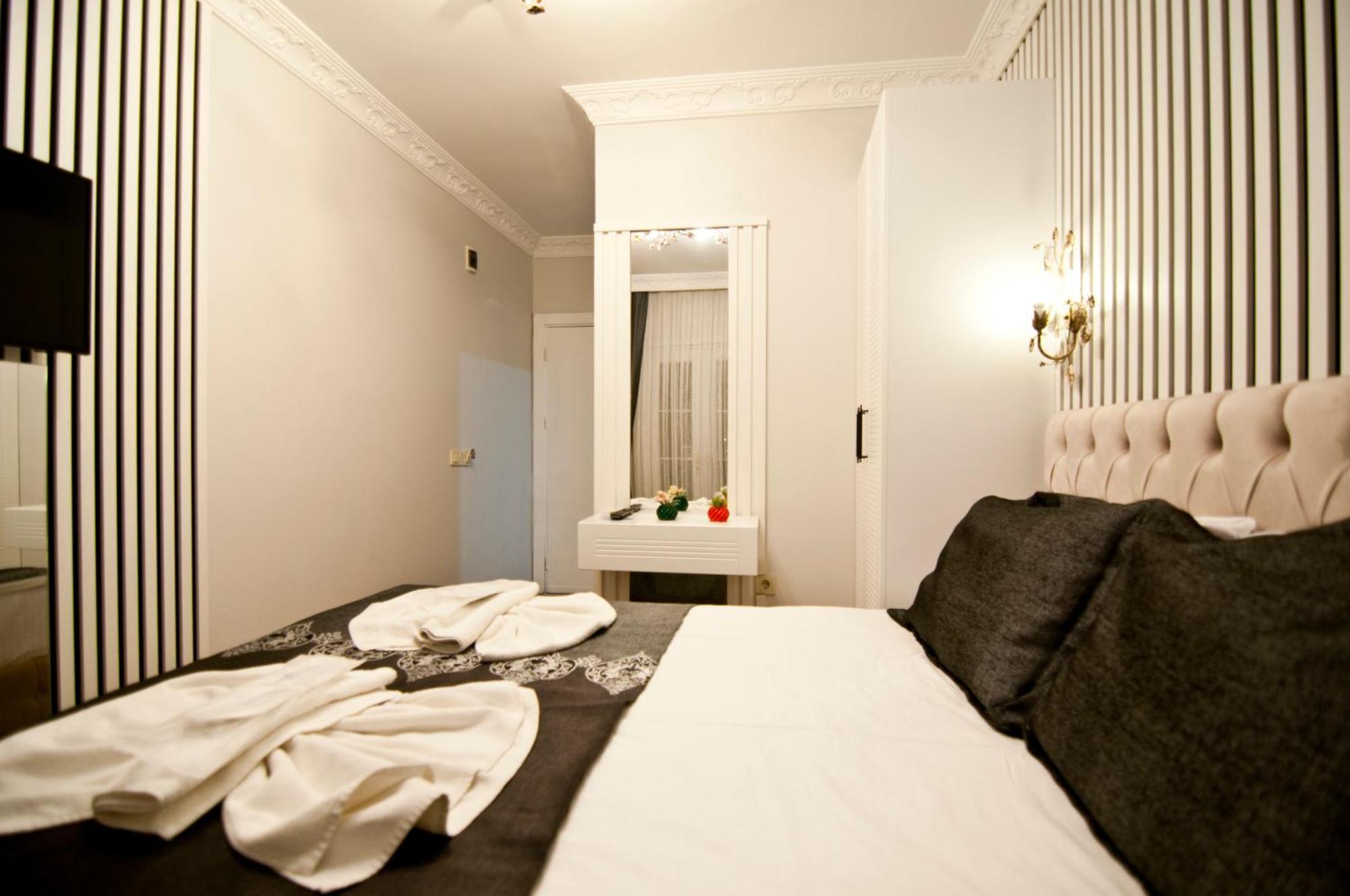 โฮเต็ล โบรคเค็น โคลัมม์ Hotel อิสตันบูล ภายนอก รูปภาพ