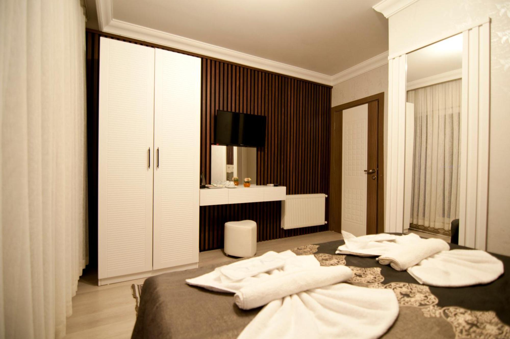 โฮเต็ล โบรคเค็น โคลัมม์ Hotel อิสตันบูล ภายนอก รูปภาพ