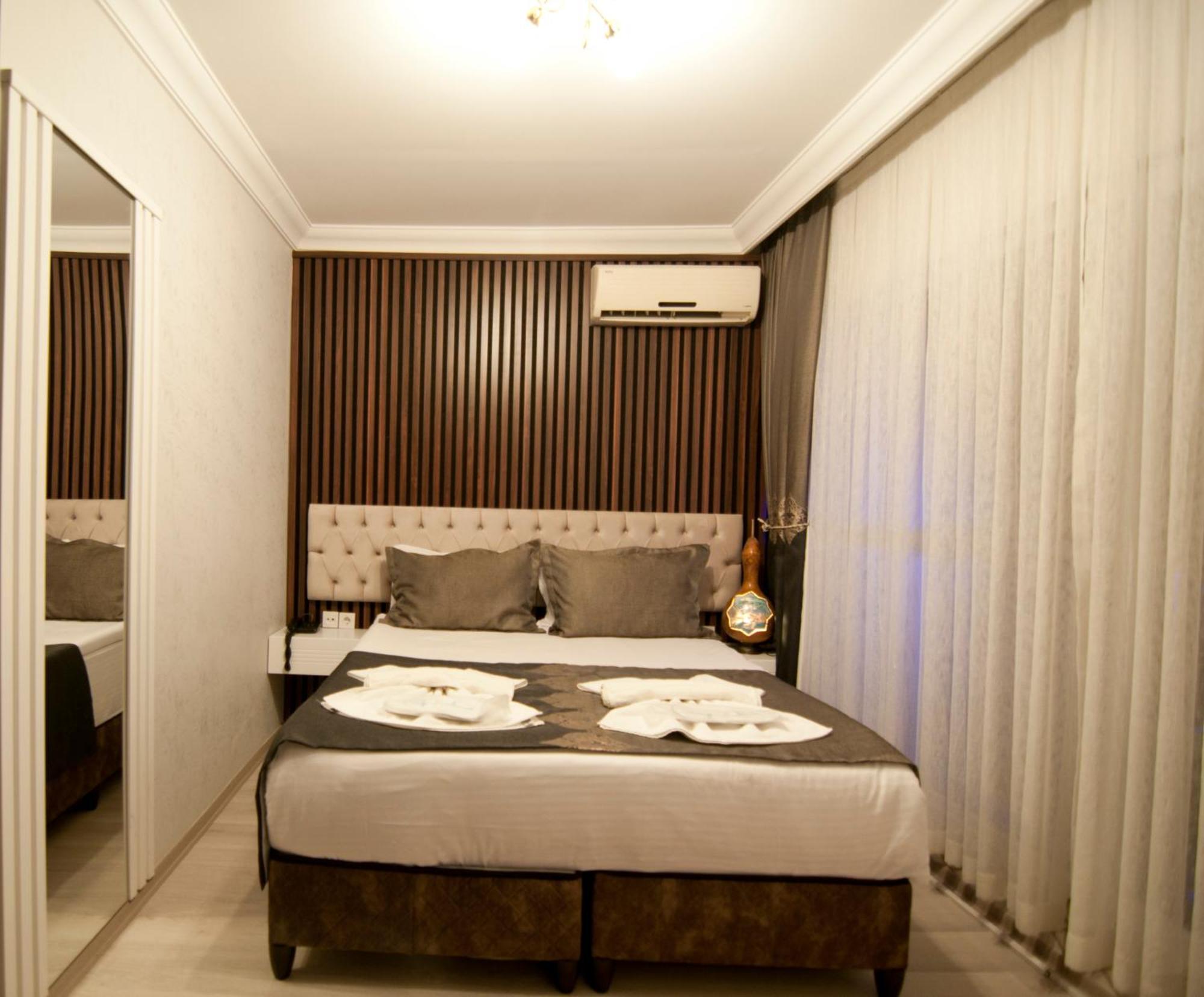 โฮเต็ล โบรคเค็น โคลัมม์ Hotel อิสตันบูล ภายนอก รูปภาพ